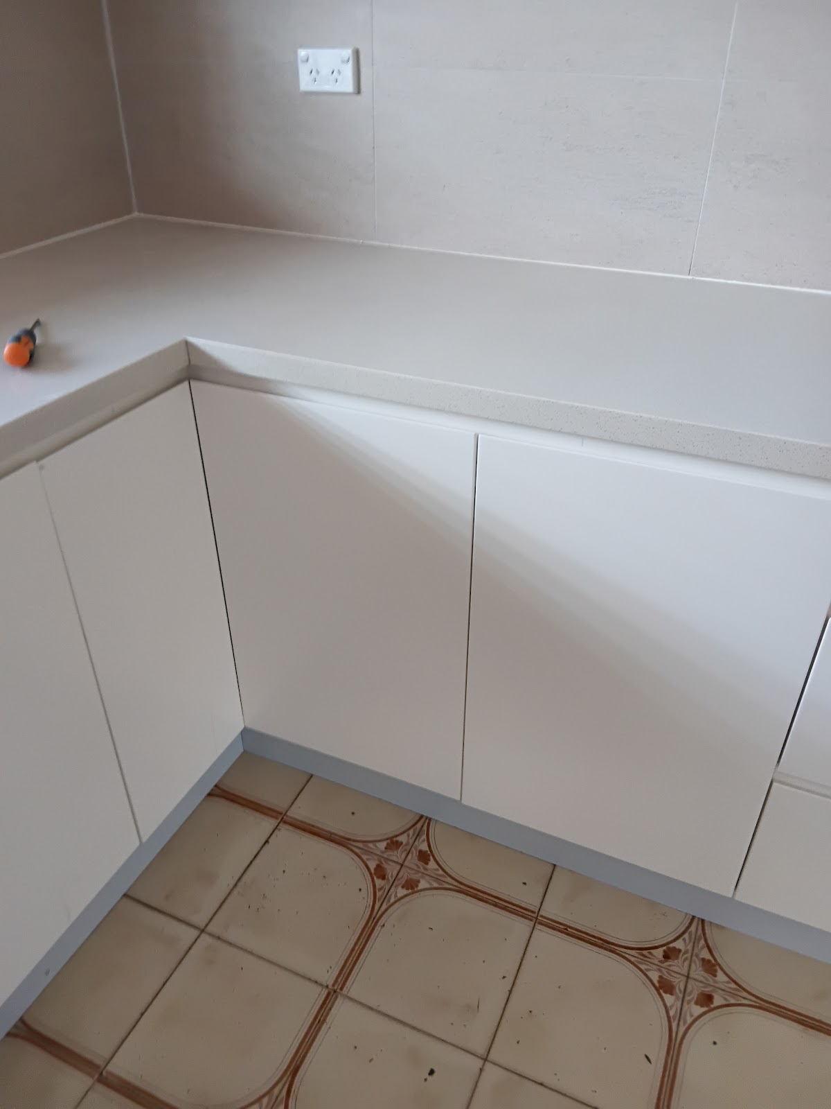 Finished white cabinets and benchtop